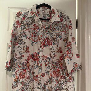 Beautiful Chicos Size 3 button down cotton no iron top beautiful paizley colors